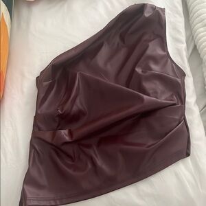 Chic One-Shoulder Burgundy Top